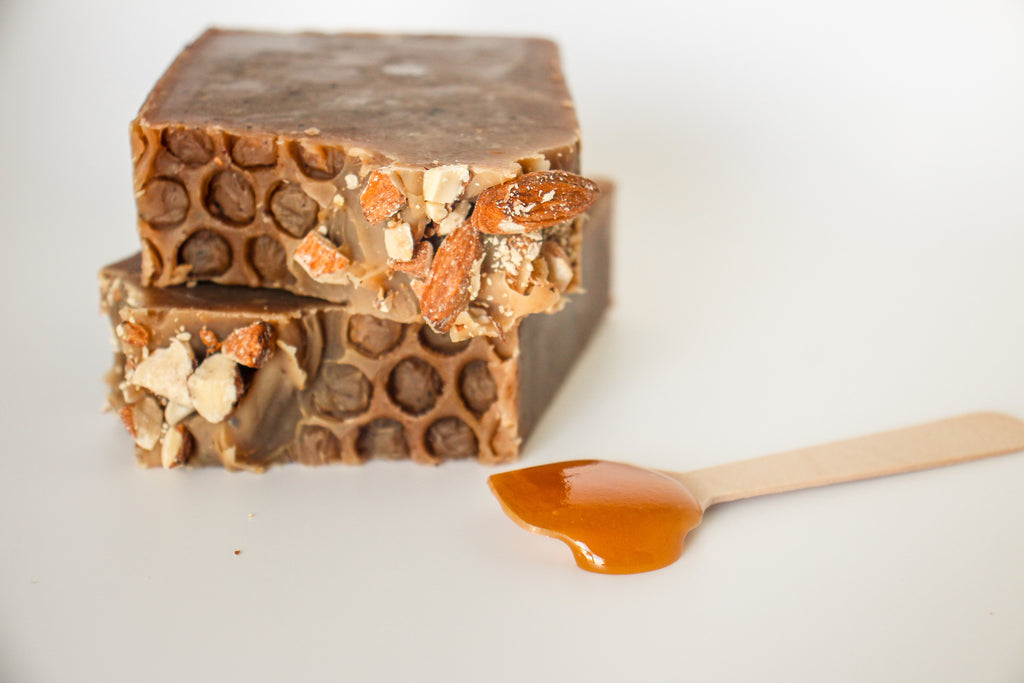 MANUKA HONEY & ALMONDS SOAP